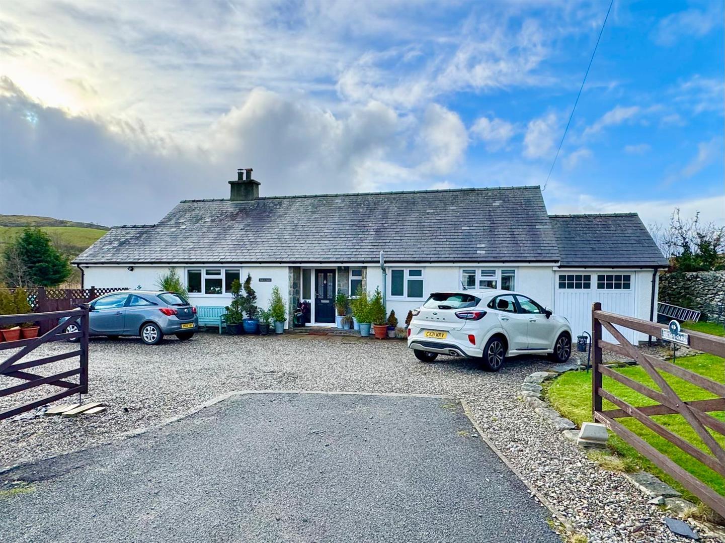 Pentrefoelas, Betws-Y-Coed